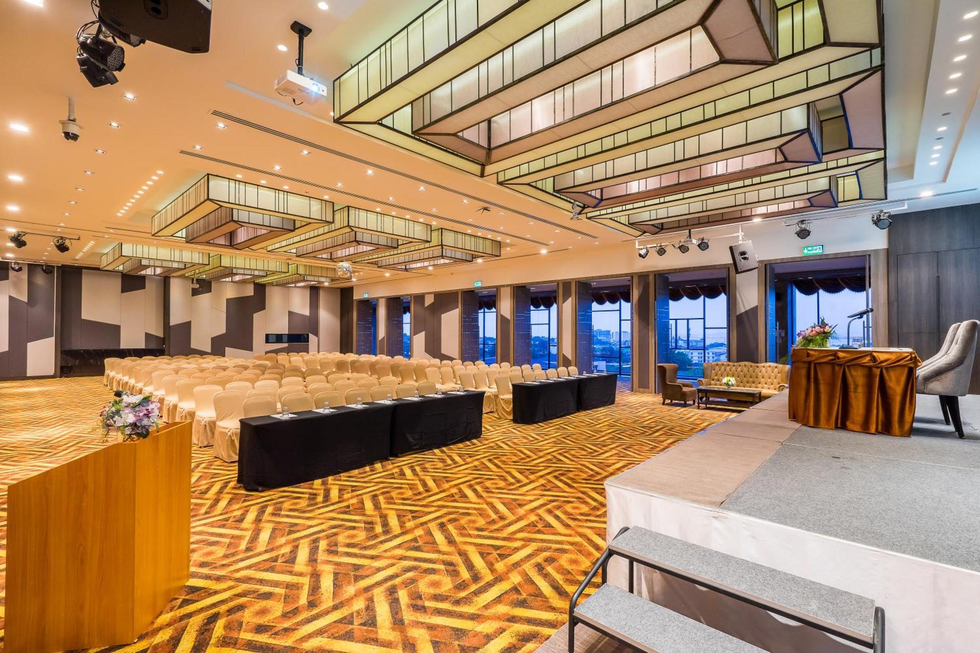 The Siamese Hotel Pattaya By Pcl Экстерьер фото
